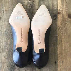 On Sale! Manolo Blahnik Tuccio low pump 35.5